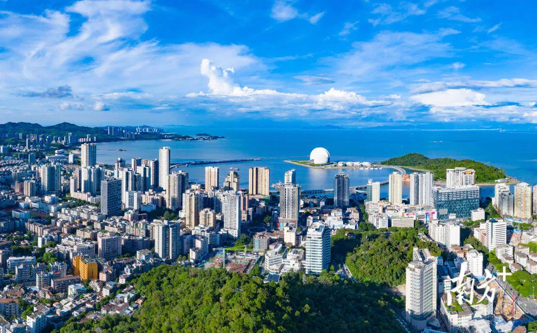 粤韵华章，广东文化、经济与现代化的和谐交响