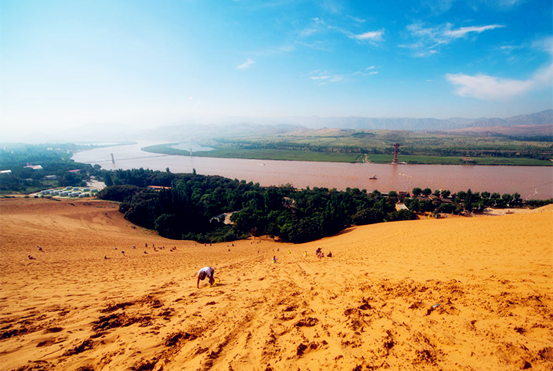 宁夏阳光下的欢声笑语